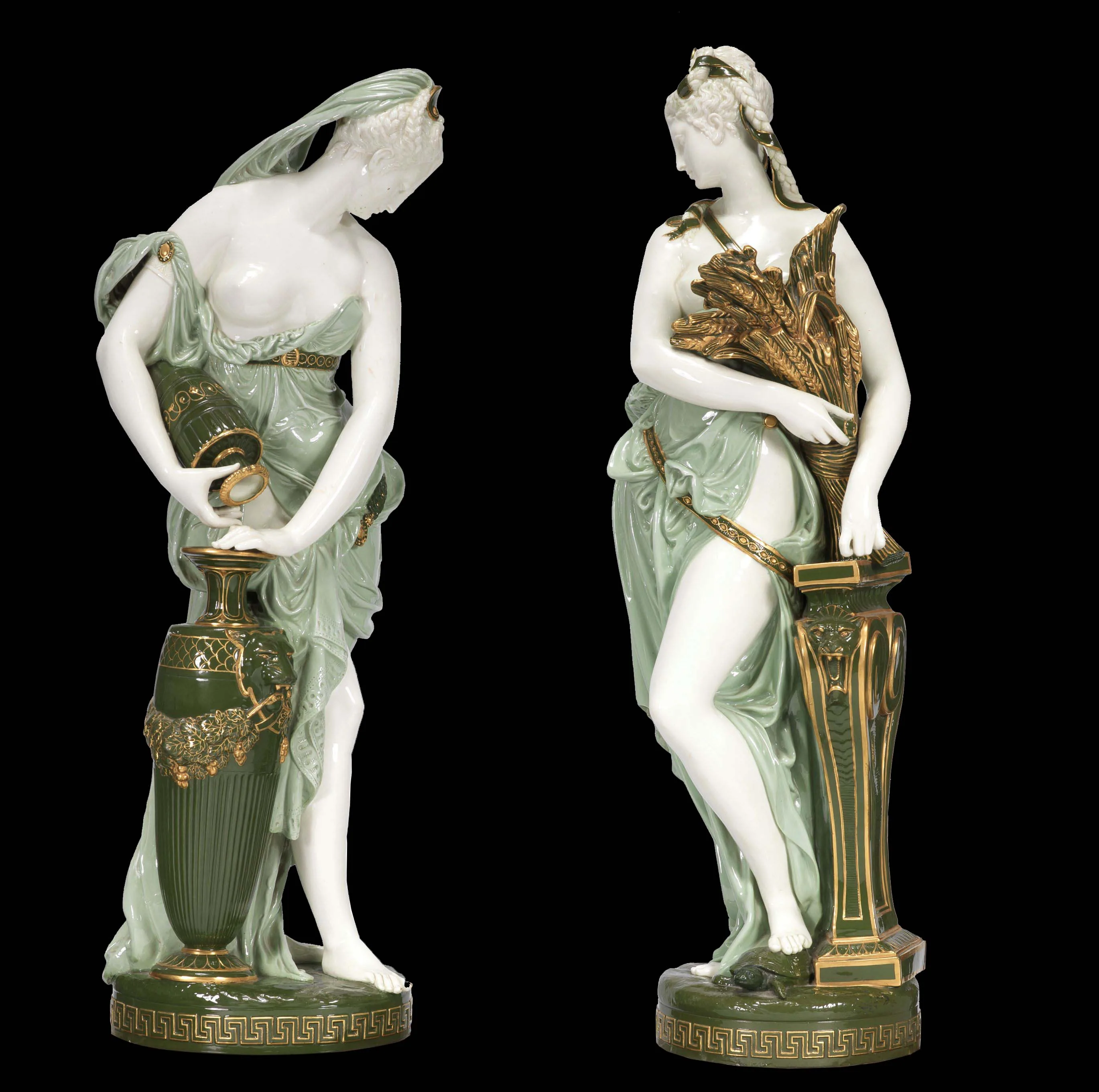 Le Printemps et l'Automne, sculpture en porcelaine de Minton, dessins de Albert Carrier Belleuse, 1876