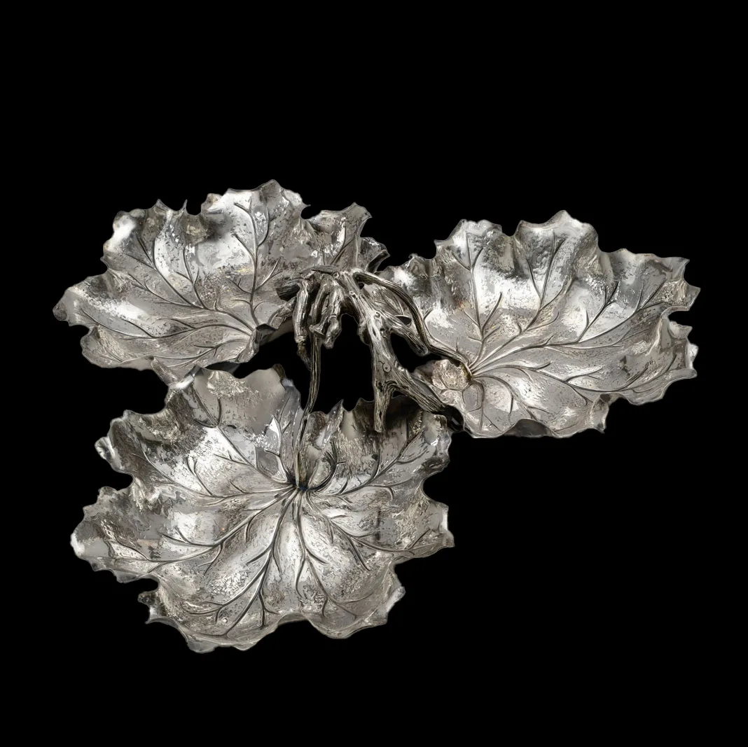 Serviteur trois feuilles en argent Buccellati